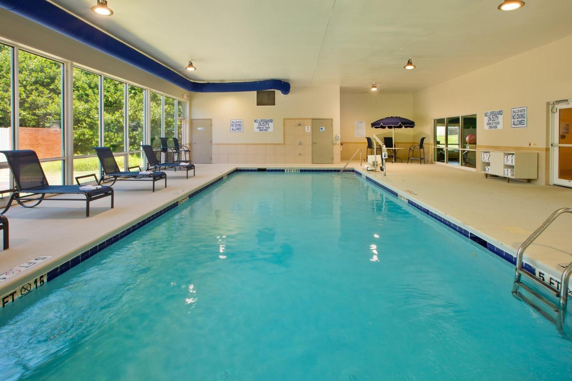 Holiday Inn Express & Suites I-26 & Us 29 At Westgate Mall By Ihg Spartanburg Dış mekan fotoğraf