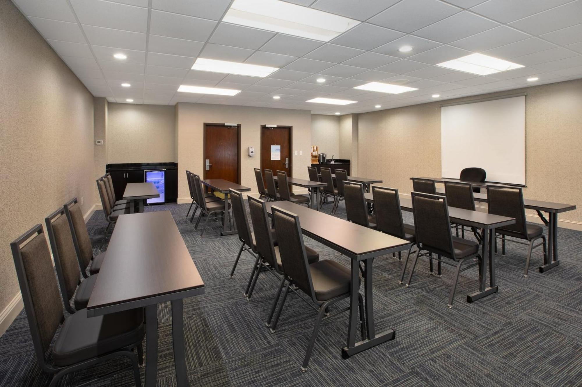 Holiday Inn Express & Suites I-26 & Us 29 At Westgate Mall By Ihg Spartanburg Dış mekan fotoğraf