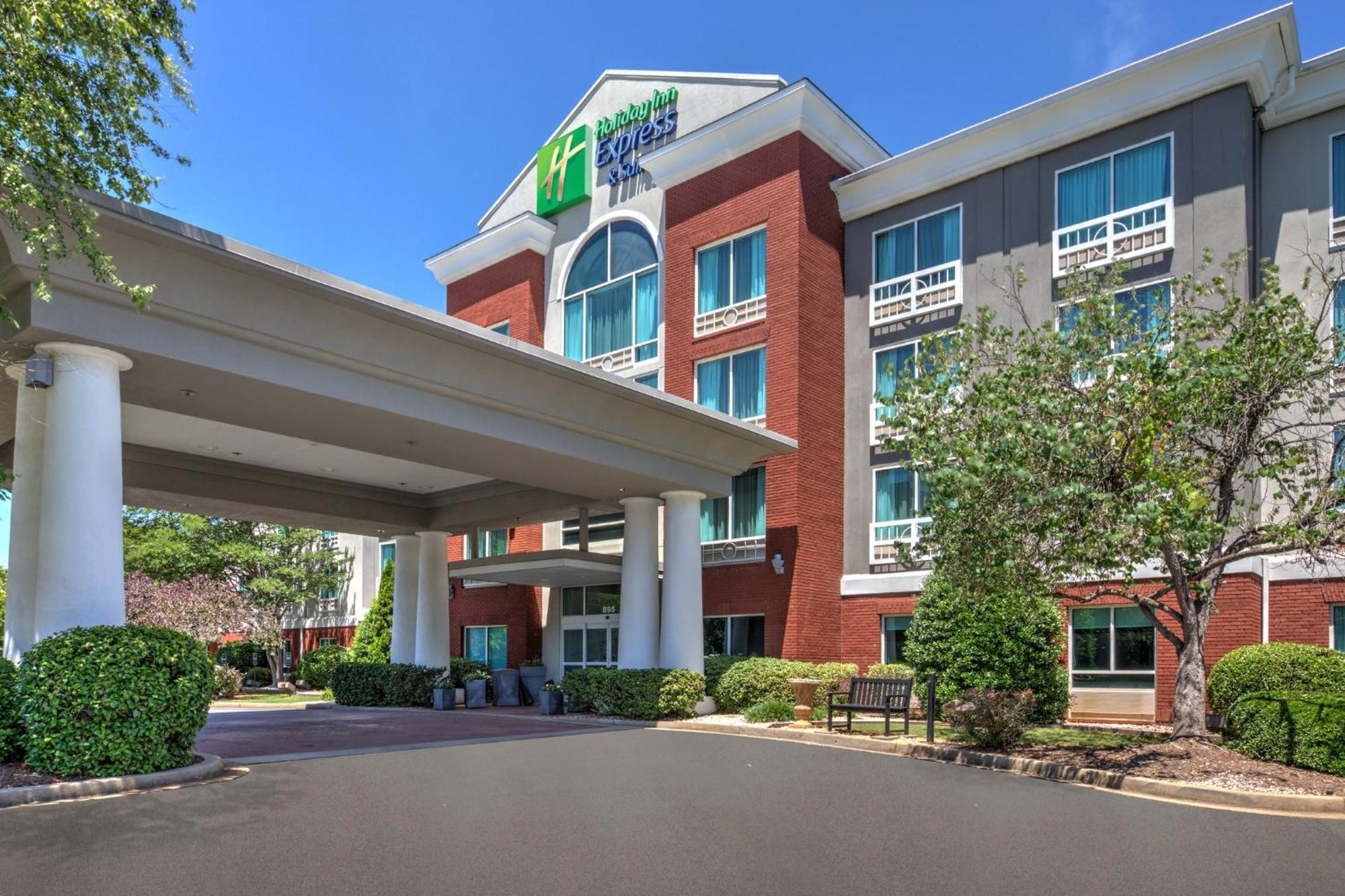Holiday Inn Express & Suites I-26 & Us 29 At Westgate Mall By Ihg Spartanburg Dış mekan fotoğraf